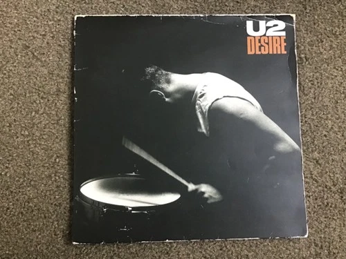 U2-DESIRE 7'' GATEFOLD SINGLE 1988 ISLAND VINYL EX / VG+
