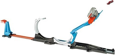 Hot Wheels FLK60 Track Builder Raketenstart-Challenge, Stunt Spielset mit Rakete