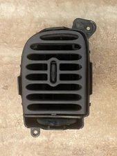 1997 - 2003 Ford F-150 Expedition Console Center Left Dash A/C Vent P-10957 AC