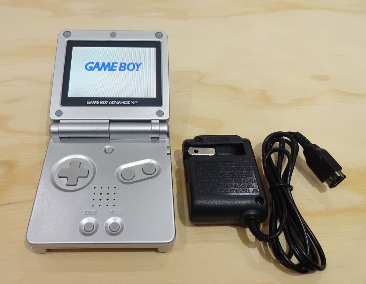 Nintendo Game Boy Advance SP - Silver