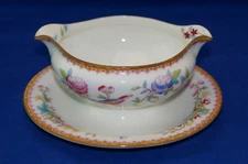 Royal Doulton RD343 E-2929 Gravy Boat or Sauce Bowl with Underplate. 7 1/4"