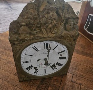 ancien mouvement / mécanisme d'horloge comtoise XVIII 18ème fronton coq aigles