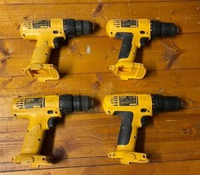DeWalt Akkuschrauber 2x DW907 2x DC740K2 Inkl. 6 Akkus 1x DE9116 1x Elu EZAL20