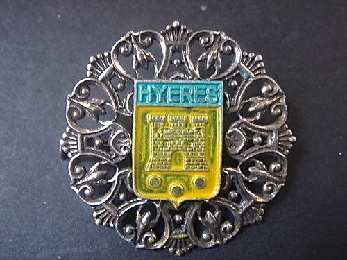 Belle Broche Vintage 'Ville De Hyères' En Filigrane émaillé - Années 70 - Nouvelle Sans étiquette