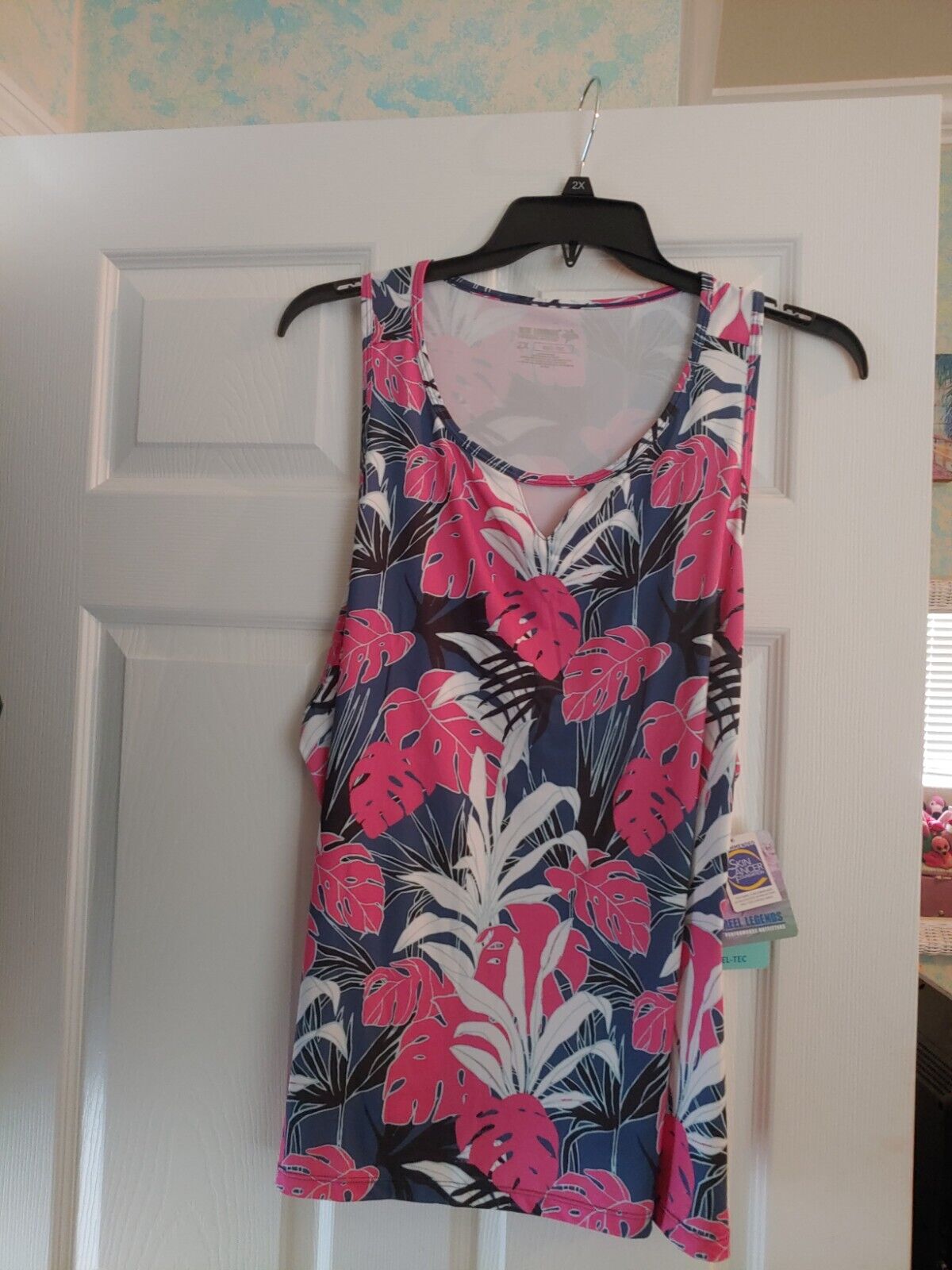Reel Legends 2X Sleeveless Keyhole pullover top TRUE NAVY. Palm fronds  NWT