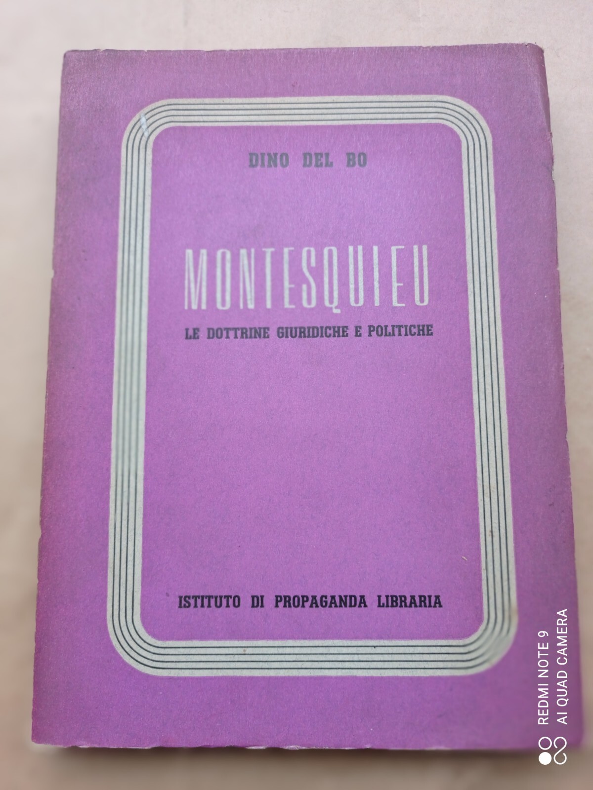 Foto 1 di 3