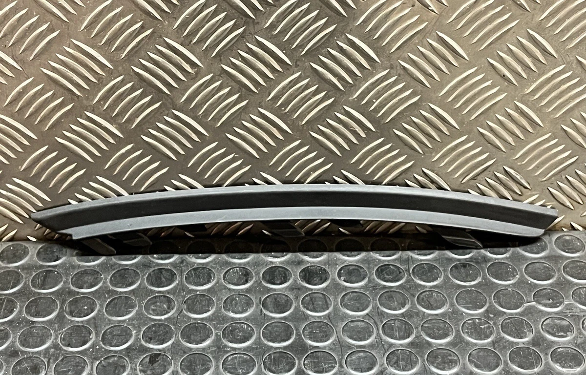 GENUINE VAUXHALL CORSA E FRONT LEFT BUMPER TRIM LH N/S 13432003  