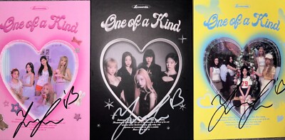LOOSSEMBLE [One of a Kind] YEOJIN Autographed Signed Album Full