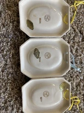 Fine Coventry Porcelain Display Set with Different Flowers