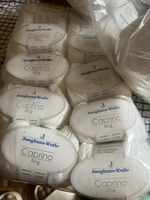 Junghans-Wolle  Caprino , 50 g , 15 Knäuel