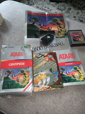 Centipede Vintage Atari 2600 (1982) CIB Manual Comic Poster Manual Tested Works