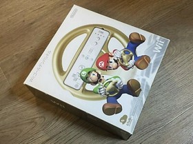 Club Nintendo Wii WiiU U Gold Golden Handle Mario kart Limited Edition 2