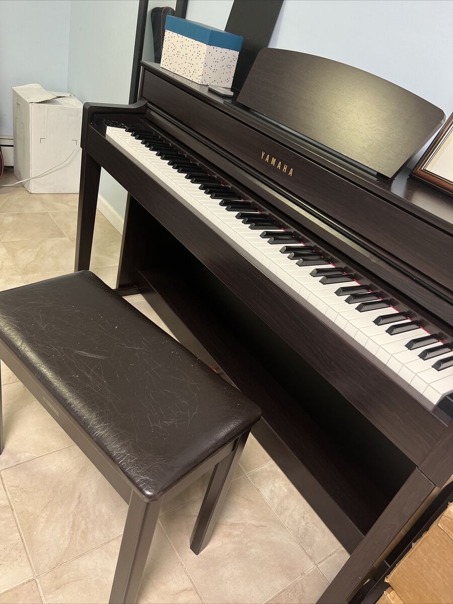 Yamaha clavinova clp 535 digital piano Dark rosewood USED Yamaha clavinova clp 535 digital piano Dark rosewood USED