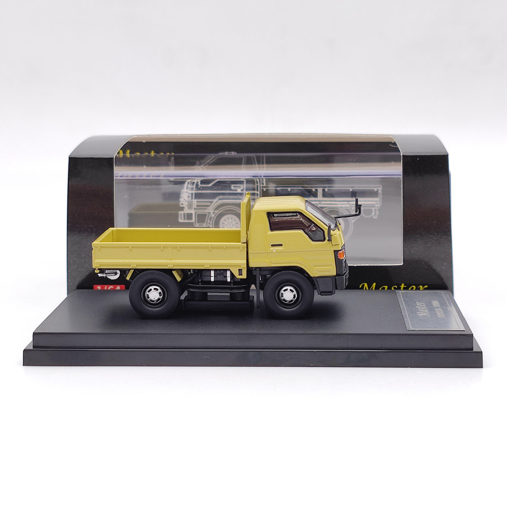 Master 1:64 Toyota Dyna Light Truck Double Row Seat Metal Car Model RHD-Yellow