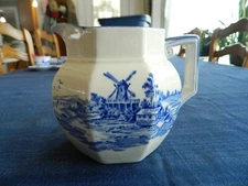 Royal Doulton England "Norfolk" Multisided Milk/Water Jug - 40 Ounces        RDT