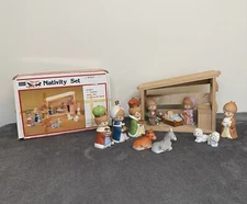 Vintage Sears Christmas Nativity Set 11 Figures Stable Music Box Silent Night