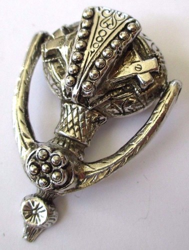 Broche rétro feuilles de fougère diamants - Bijoux anciens