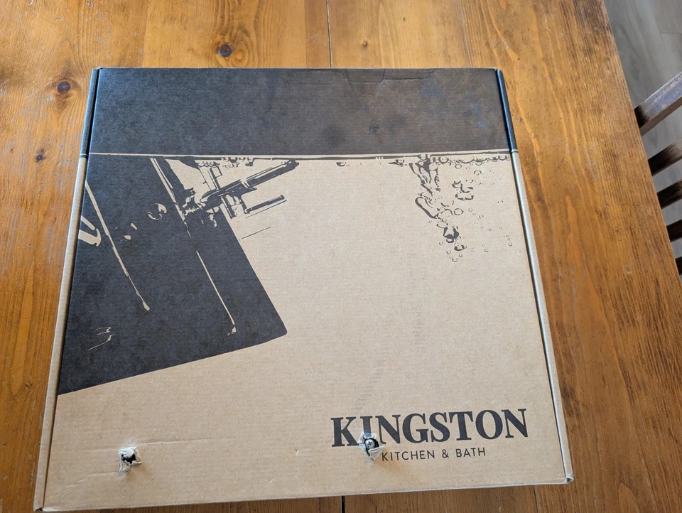 Kingston Latón GS1243.AX Heritage 1,8 GPM Montado en la Pared Ampliamente Extendido - Latón Foto 3 de 3