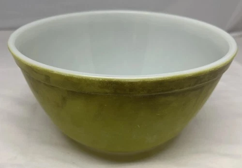 Pyrex Nesting Bowl 402 (1 -1/2qt)  Avocado Green Vintage - See photos
