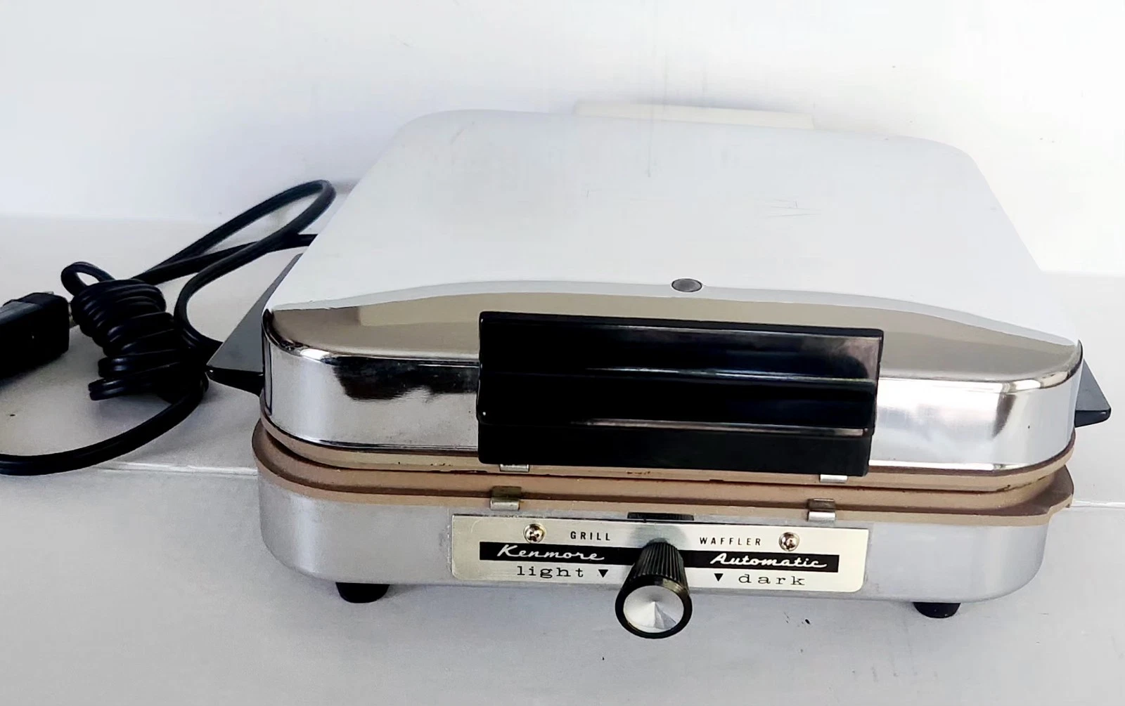 Vintage Kenmore Waffle Maker Chrome Reversable Model 632.6468 Tested NICE!!
