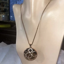 Qianse Rose Rold Necklace With Pendant