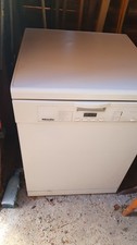 Miele G1143SC Dishwasher Full Size, Free-Standing