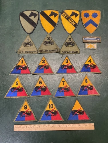 Lot of 20 WW2 & Post War & Vietnam Era U.S. Army Military Patches