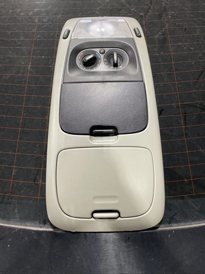 03-10 Ford Explorer Roof Overhead Console Dome Map Light w/ Climate Control Grey - Image 4 of 4