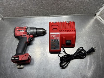Milwaukee Fuel M18 Hammer Drill FPD2 w Battery Charger