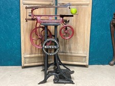 A FINE EXAMPLE OF A LATE VICTORIAN ANTIQUE CAST IRON INDUSTRIAL SAW JIGSAW