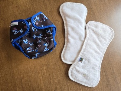 Best Bottom Blue Giraffe AI2 Cloth Diaper Cover With 2 Snap In Inserts