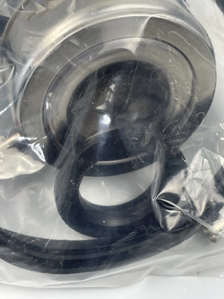 BWD 21722 Fuel Pressure Regulator xref. Standard # PR323 - Image 2 of 4