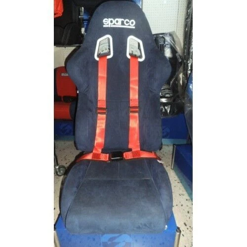 Sedili rossi per auto tuning ed elaborate