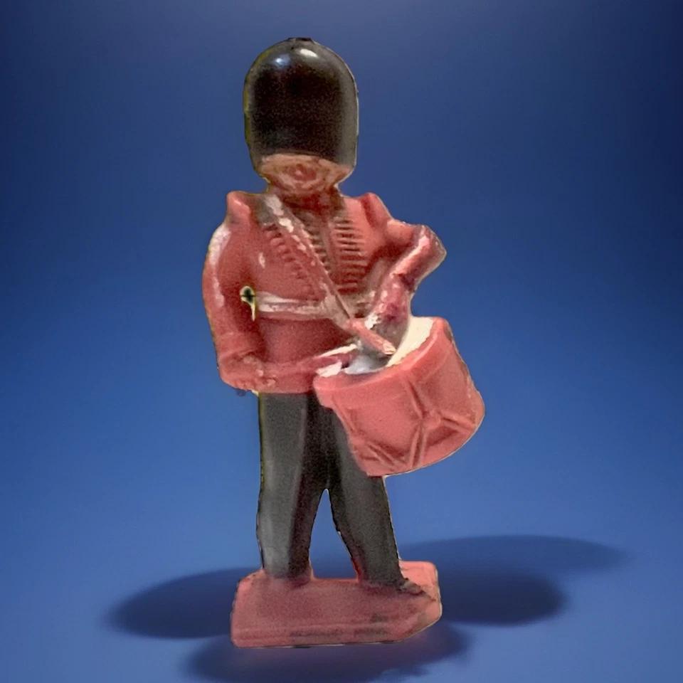 Três Vintage Estrela Solitária de Plástico Soldados Britânicos Banda e Fuzileiro - Imagem 3 de 4