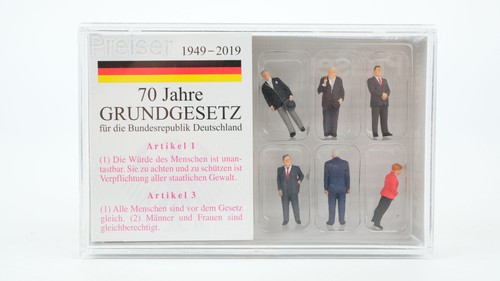 Preiser H0 13400 70 años Constitución de la República Federal de Alemania | Condition: Gebraucht