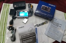 Olympus Stylus Tough 6020 14MP Waterproof Digital Camera w/Charger WORKS, Mint 
