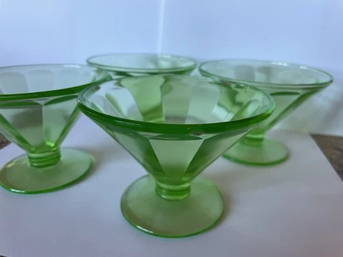 Vintage Federal Green Depression Glass Sherbet Dessert Glasses In Green