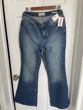 Women  s new Wrangler high rise flare 12L