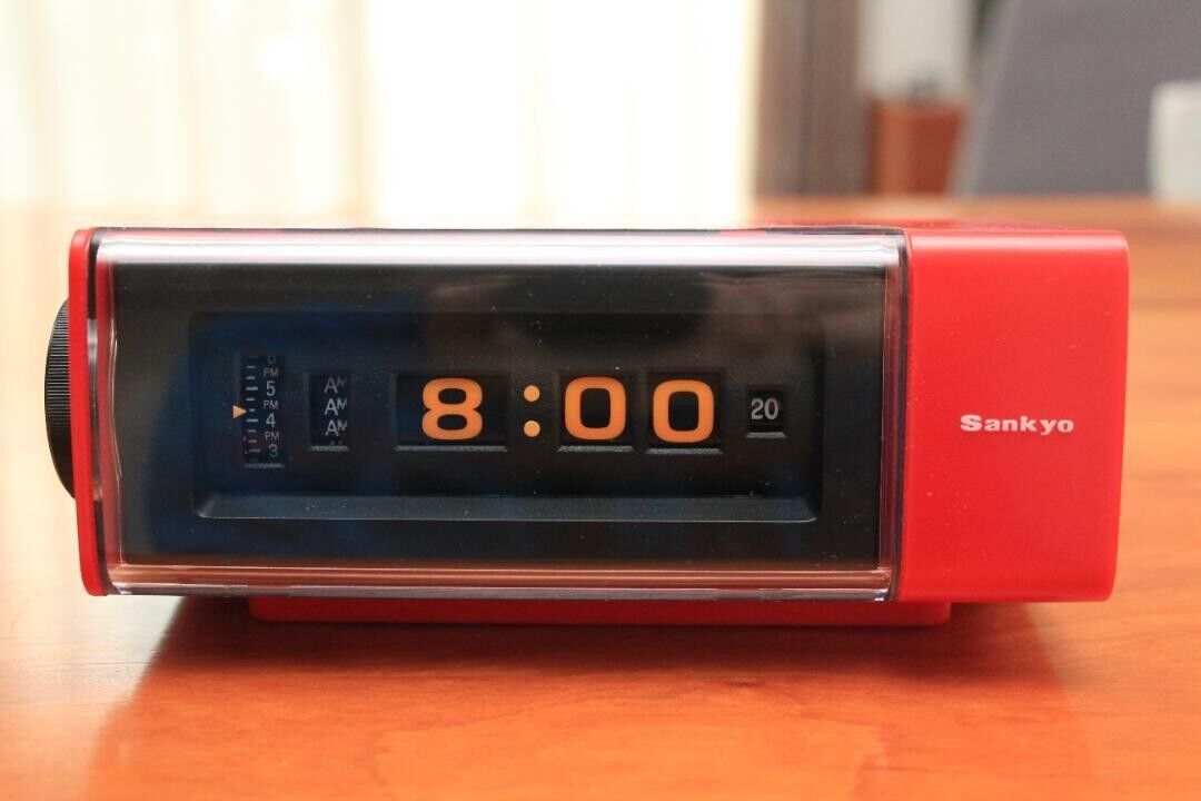 70s VINTAGE SANKYO Flip Clock DT-612Z Red Space Age Japan 70s VINTAGE SANKYO Flip Clock DT-612Z Red Space Age Japan