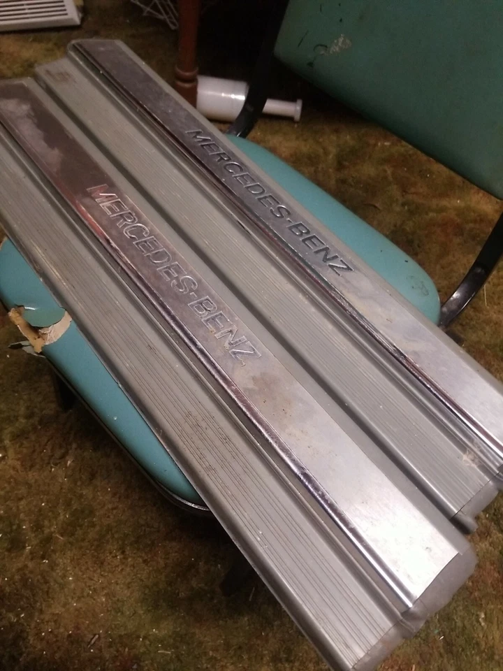 Mercedes-Benz 300SD 1992 umbral de puerta placa de desgaste juego de 2 molduras de acero inoxidable Foto 3 de 4