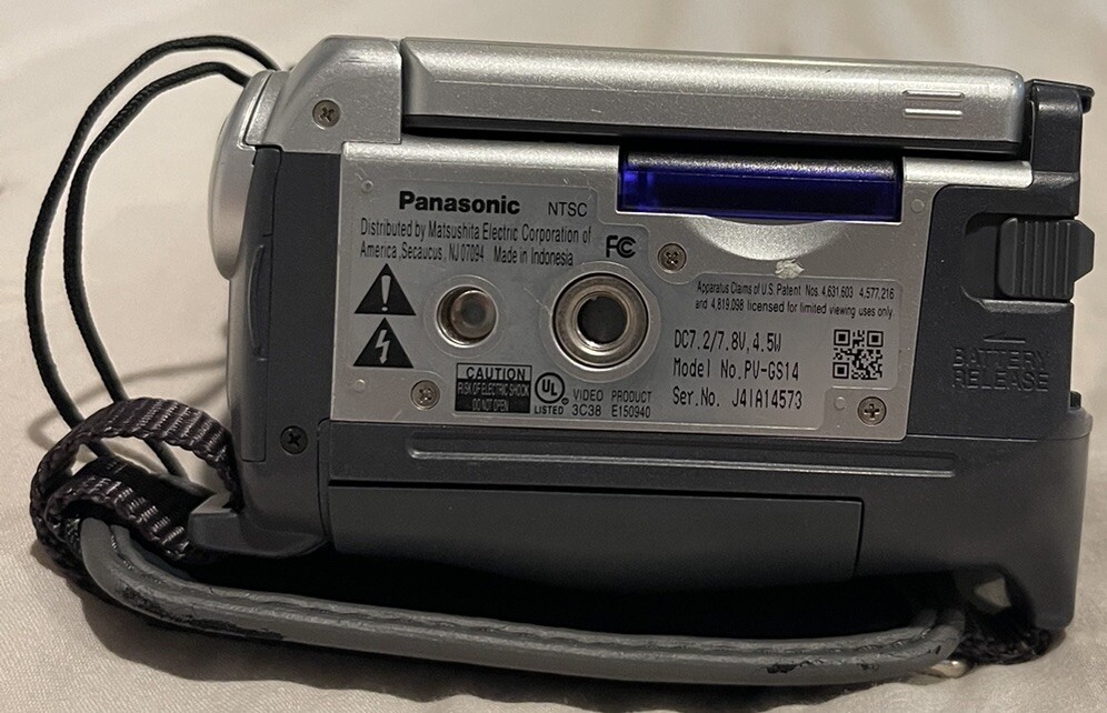 Panasonic PV-GS14 MiniDV Tape Video Camera Camcorder  - WORKS!