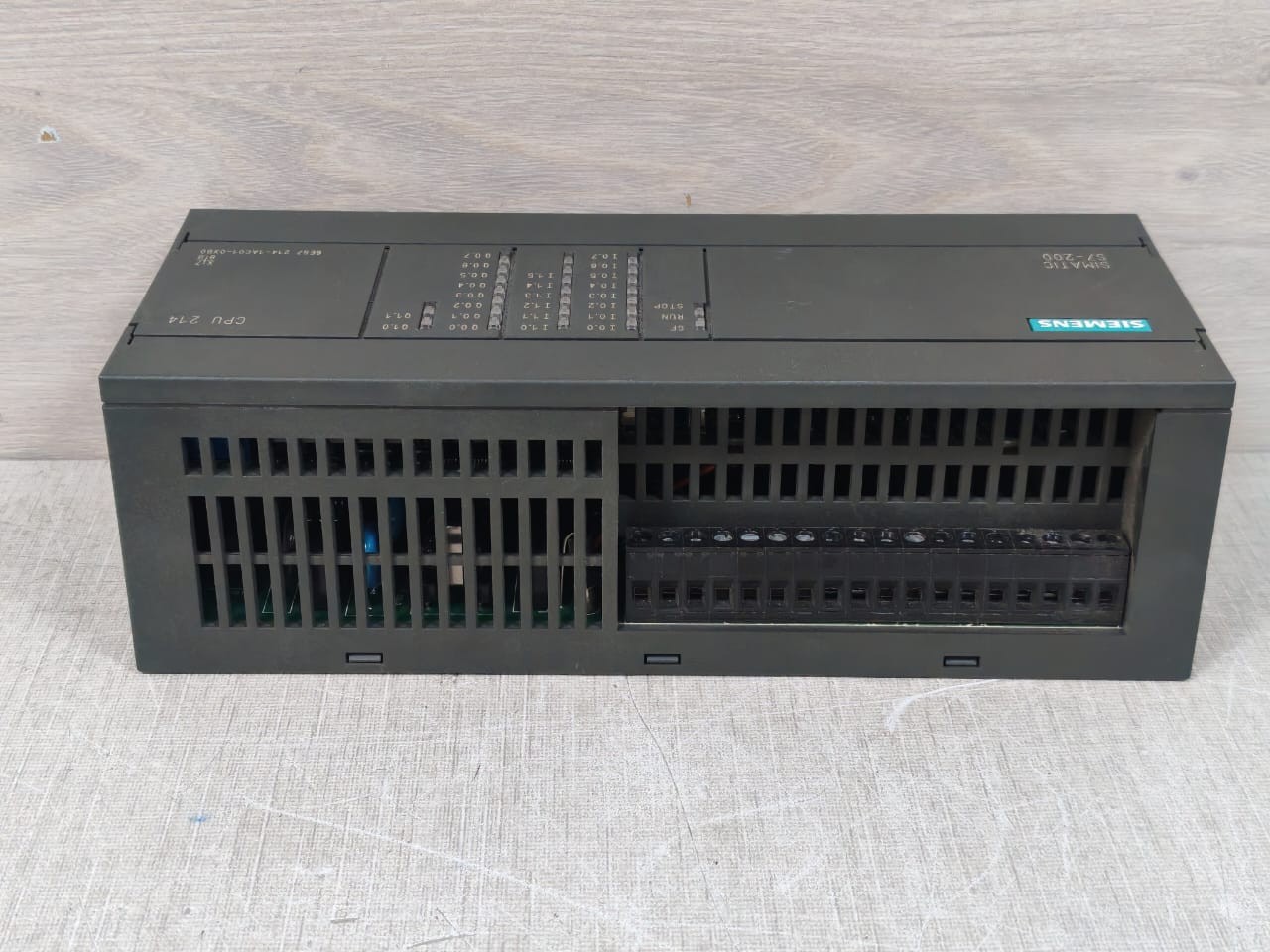 Siemens 6ES7 214-1AC01-0XB0 SIEMENS SIMATIC S7-200 CPU 214 6ES7 214-1AC01-0XB0 COMPACT UNIT E-STAND 06 13