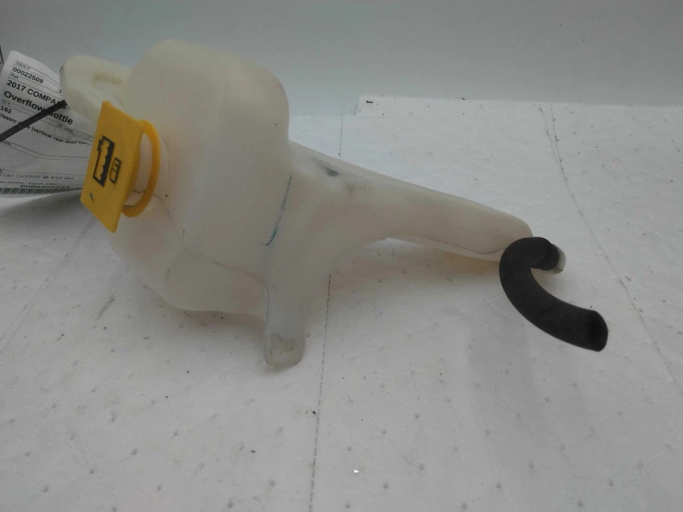 2017 Jeep Compass Engine Coolant Reservoir OEM Blue 2.4L 66K Miles NJ25-22509 Foto 2 de 4