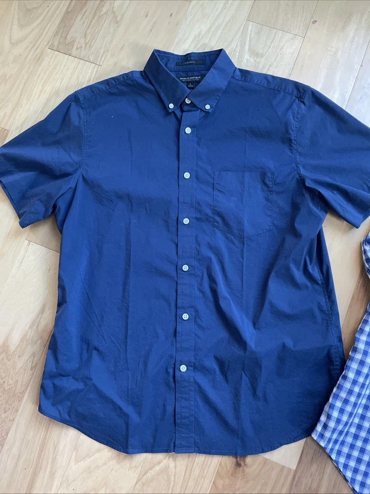 Banana Republic Slim Fit Men's Button Up Dress Shirt Lot (3) - Image 2 of 4