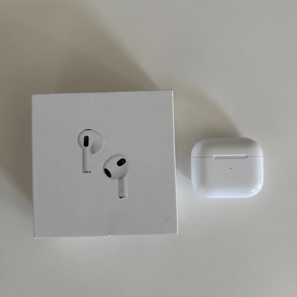 Apple AirPods 3e génération Casque Intra-Auriculaire Sans Fil - Blanc - Photo 1/3