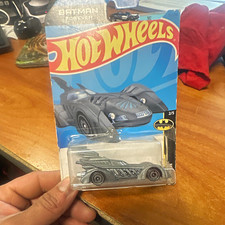 Hot Wheels Batman Forever Batmobile 1:64 Gray Diecast Car 1995 Unopened Box