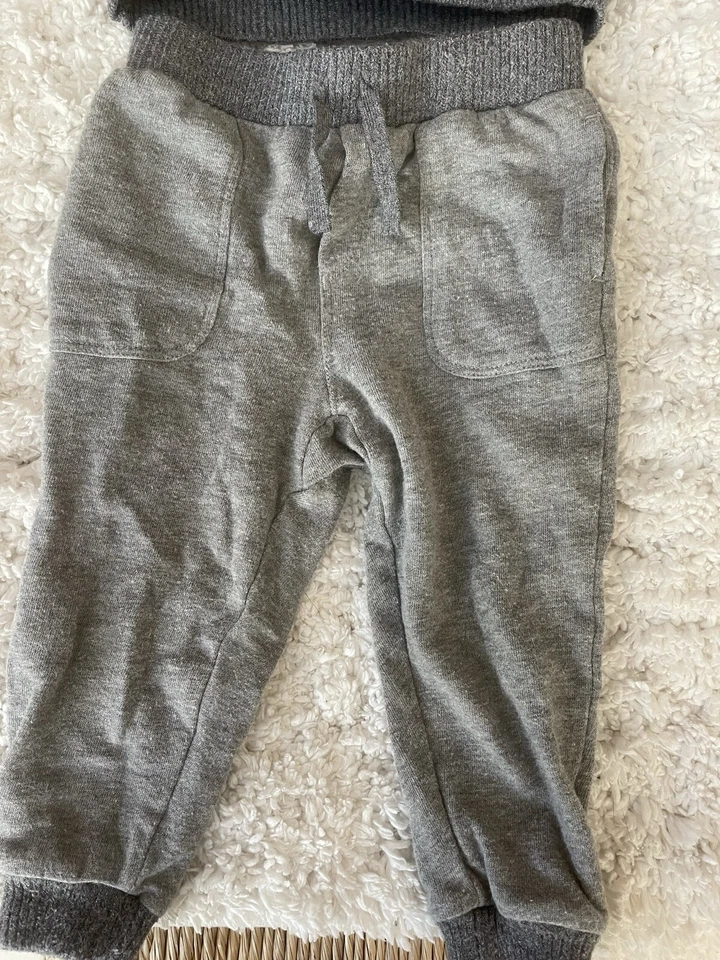 Splendid boys sz. 3/6 mo. two piece zip hoodie/ sweater w/ pants. Adorable  - Image 4 of 4