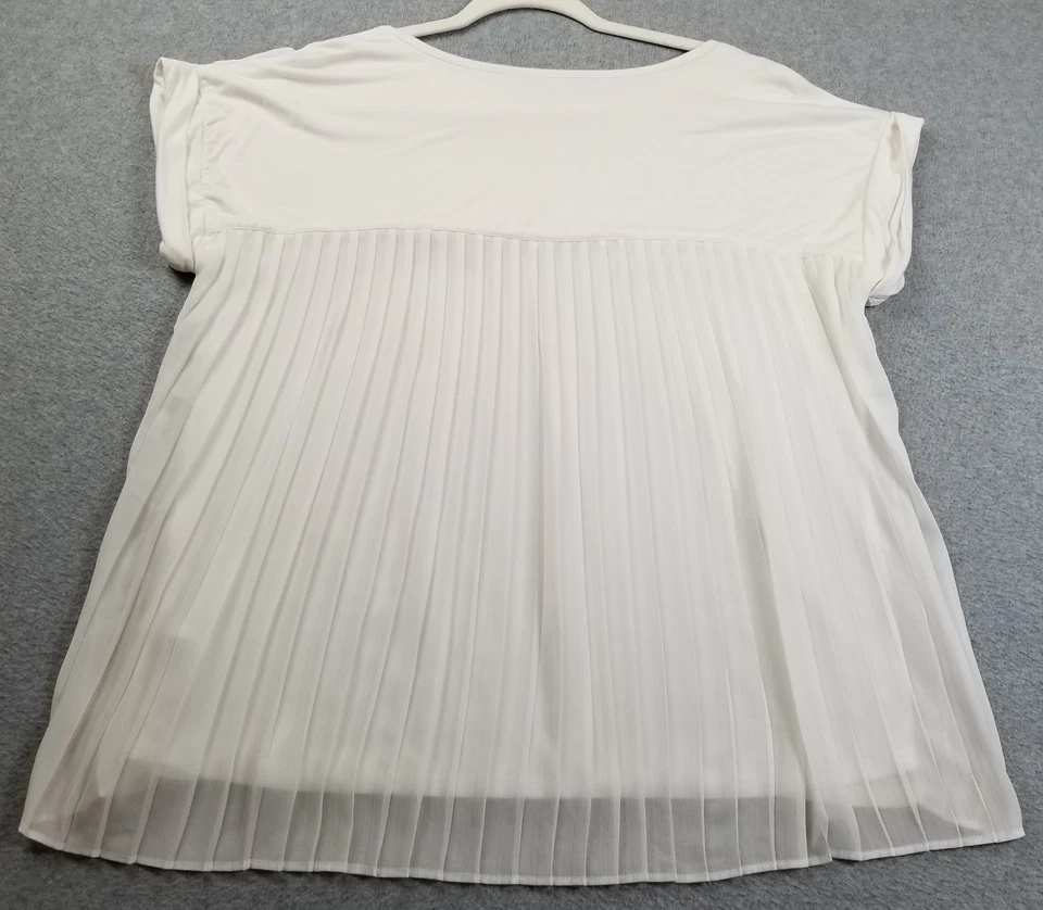 Lisa Rinna 女式 M 码白色短袖圆领柔软打褶 — 第 4/4 张图片