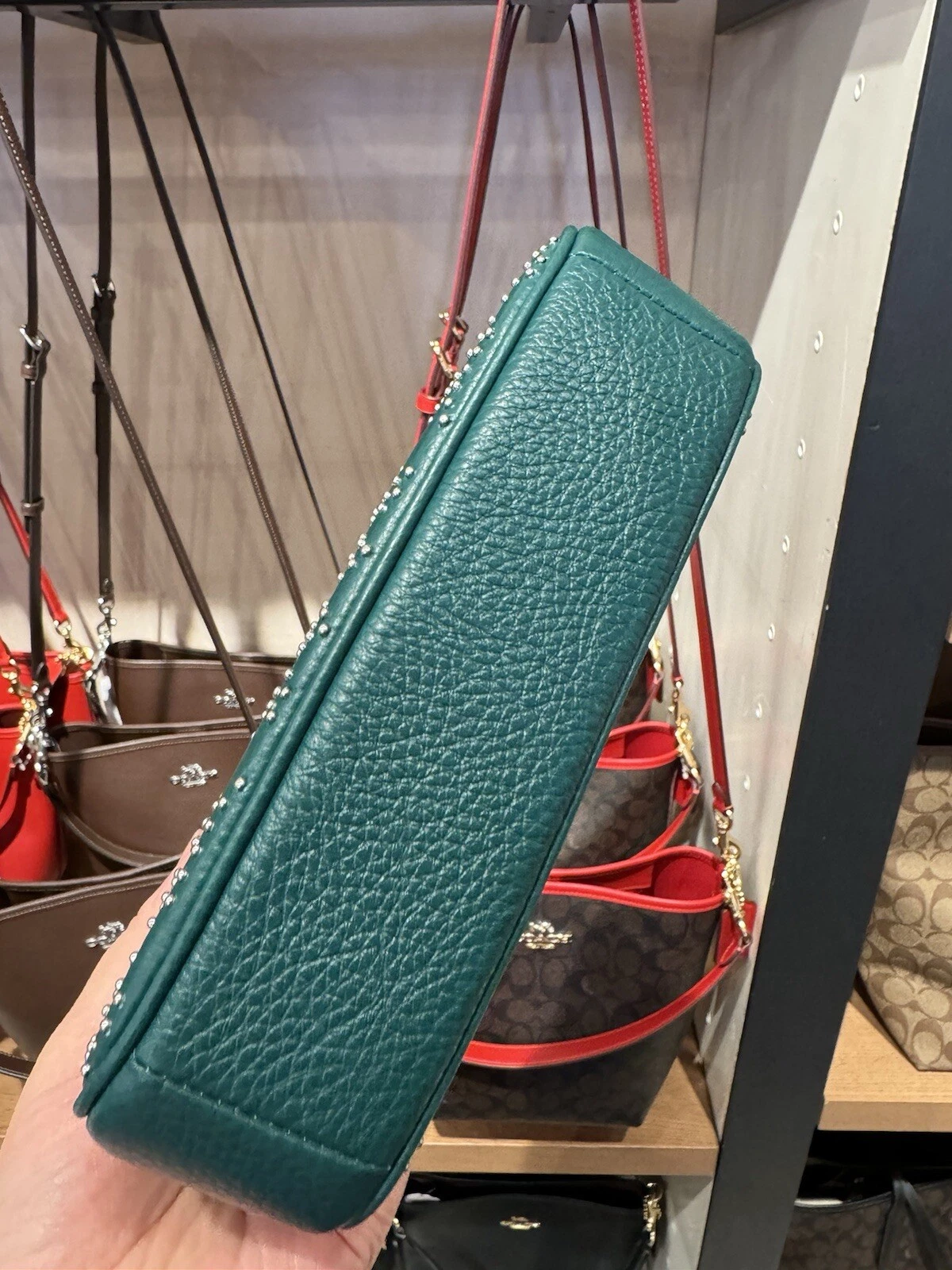 Coach CX262 Nolita 19 con rivetti firmati argento verde smeraldo