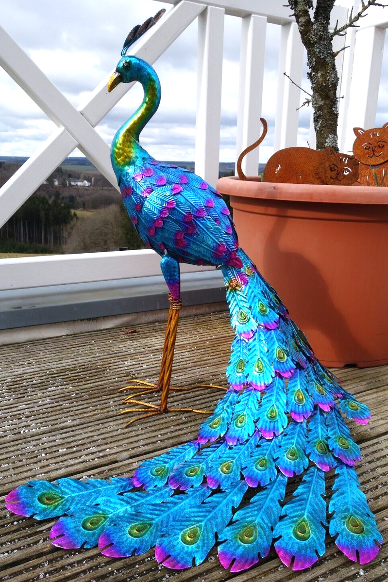 GeKi Trend Blauer Pfau Gartendeko Aus Eisen – Ca. 70 Cm Lang, 42 Cm Hoch | Wetterfest & Frostfrei | Handbemalt & Fertig Montiert | Für Garten & Wohnung